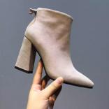 16AW スチュアート ワイツマンスーパーコピー(Stuart Weitzman) セレブ愛用☆Platglove