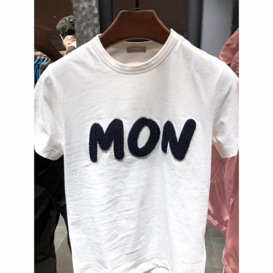 ​モンクレール 偽物 モンクレール Tシャツ 激安 大人気 半袖クルーネックメンズTシャツ 0918C728108390T034