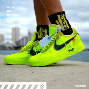 ナイキ オフ ホワイト スニーカー コピー  人気話題コラボ！ナイキ x Off-White Air Force 1 Low Volt AO4606-700