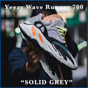 アディダス イージーブースト 偽物【アディダス】激レア ☆ 入手困難 超限定 Yeezy Wave Runner 700 OG  FV9922