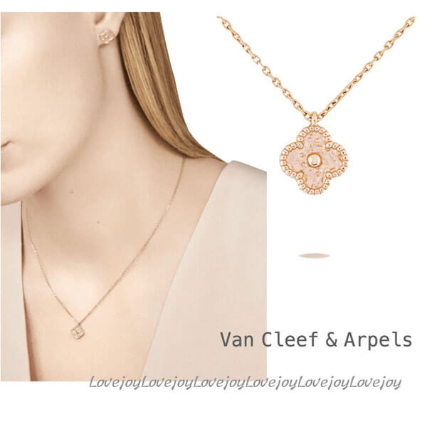 アルハンブラ パロディ ヴァンクリーフ＆アーペル ネックレス コピー Van Cleef & Arpels◇Sweet Alhambra Pendant ギフトにも