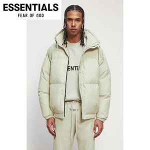 ​エッセンシャルズ 偽物【FEAR OF GOD】フィアオブゴッド Essentials Puffer Jacket ダウンジャケット