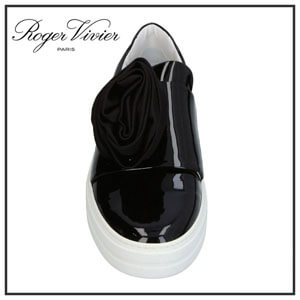 ロジェ ヴィヴィエ 靴 コピー【Roger Vivier】バラモチーフ エナメル スニーカー 送関込☆