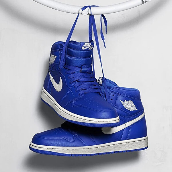 ハイパーロイヤル 偽物 Nike AIR JORDAN 1 RETRO High OG HYPER ROYAL 555088-401