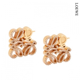 ロエベ Pave Anagram earrings ピアス コピー シルバー crystal