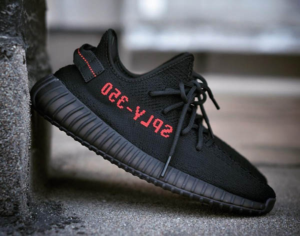 2018春夏新作 Adidas アディダスコピー x Kanye West 入手困難!! YEEZY BOOST 350 V2 Bred BB6372