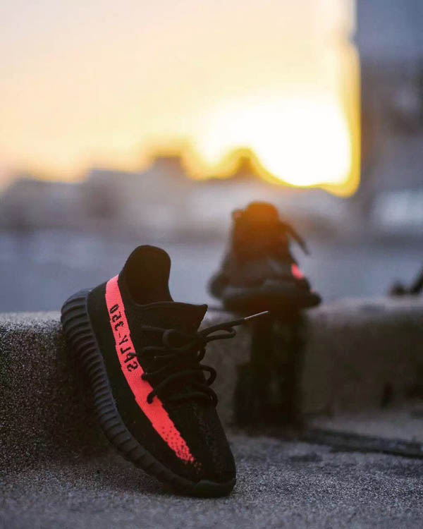 2018春夏新作【Adidas アディダススーパーコピー】激レア Kanye West Yeezy Boost 350 V2 