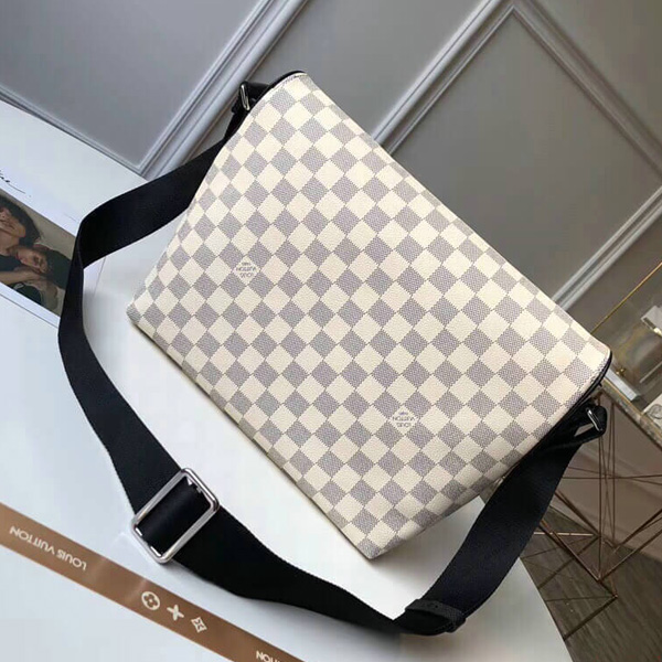 ルイヴィトンスーパーコピー LouisVuitton メッセンジャーバッグ N40019