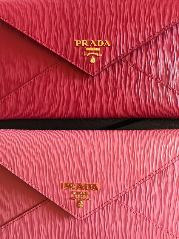 2018新作 PRADA プラダコピー☆1MF175 VITELLO MOVE ドキュメントケース