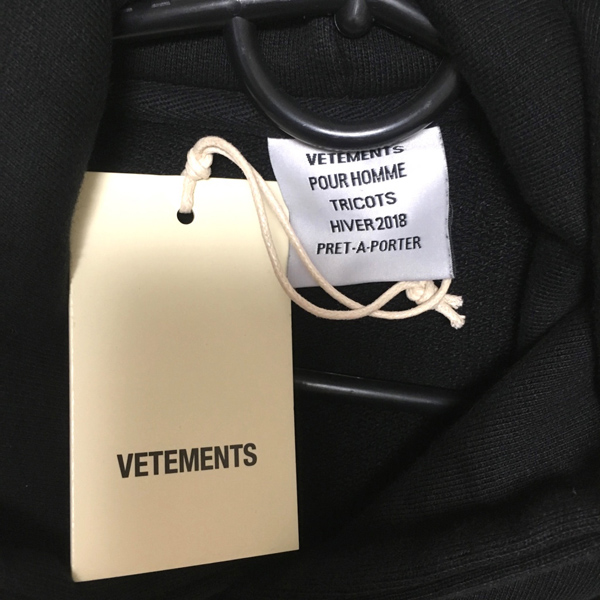 ヴェトモンスーパーコピー VETEMENTS Goth skull フーディー/パーカー ヴェトモン スカルプリント ウォシュ加工フーディー