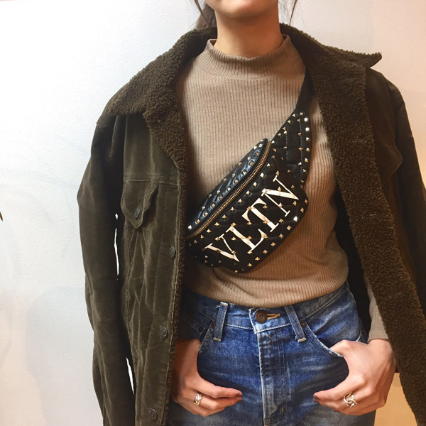 18-19AW ヴァレンティノスーパーコピー【セール】ヴァレンティノ GARAVANI*VLTN*ロックストラッドスパイク☆QW0B0B46-XQC-NER