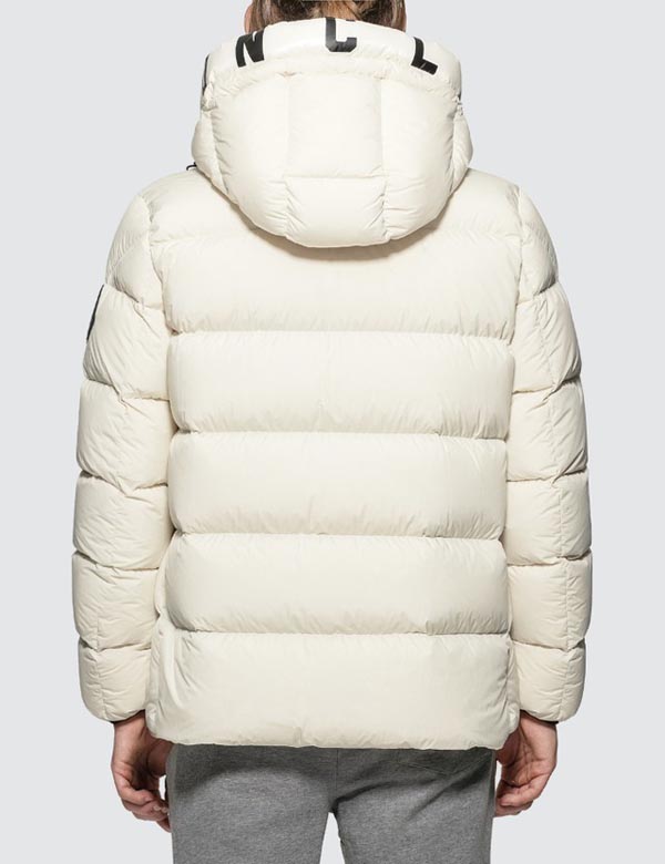 20/21秋冬芸能人 MONCLER モンクレール 偽物 20/21AW ダウンジャケット DUBOIS