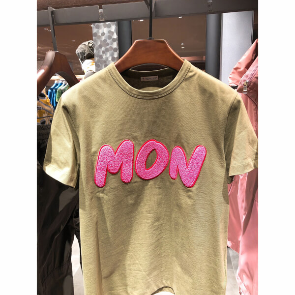 大人気 MONCLER モンクレール 偽物 Tシャツ 0918C728108390T034