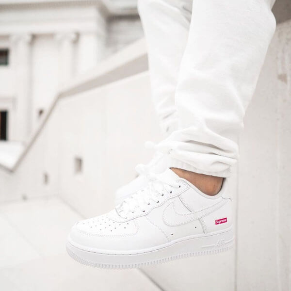 ★シュプリーム ナイキ スニーカー コピー supreme 偽物★ ナイキ AIR FORCE 1 LOW ★ White