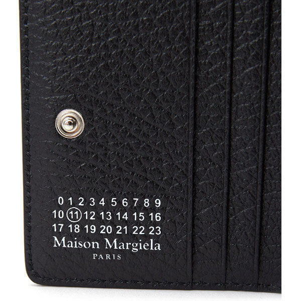 マルジェラ 財布 偽物【Maison Margiela メゾンマルジェラ】LEATHER POPPER WALLET S56UI0140 P0399 T8013