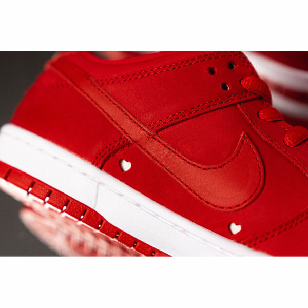 ナイキ スニーカー コピー ナイキ×GDC ナイキ SB Dunk Low Very Girls Don't Cry "RED" SS 19