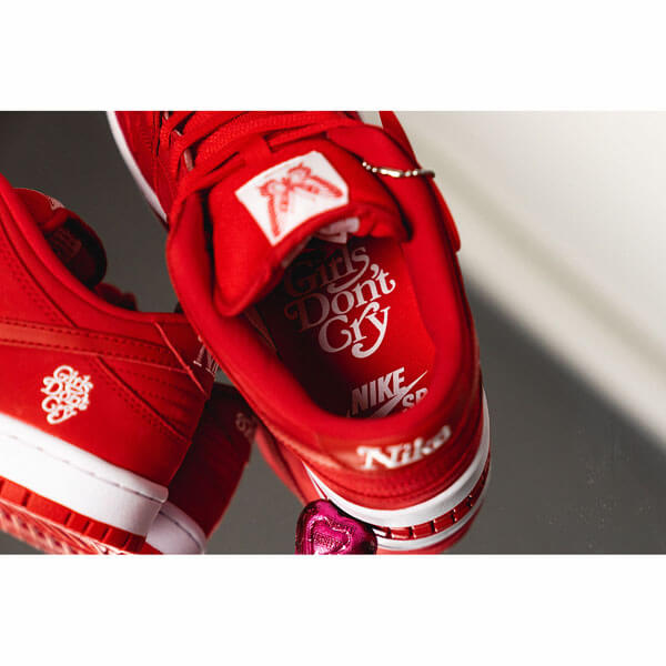 ナイキ スニーカー コピー ナイキ×GDC ナイキ SB Dunk Low Very Girls Don't Cry "RED" SS 19
