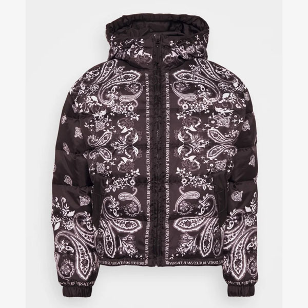 ヴェルサーチェ 偽物 ダウンジャケット 日本未入荷【VERSACE】RIPSTOP PRINTEDPAISLEY-ダウンジャケット VEI22T013-Q11