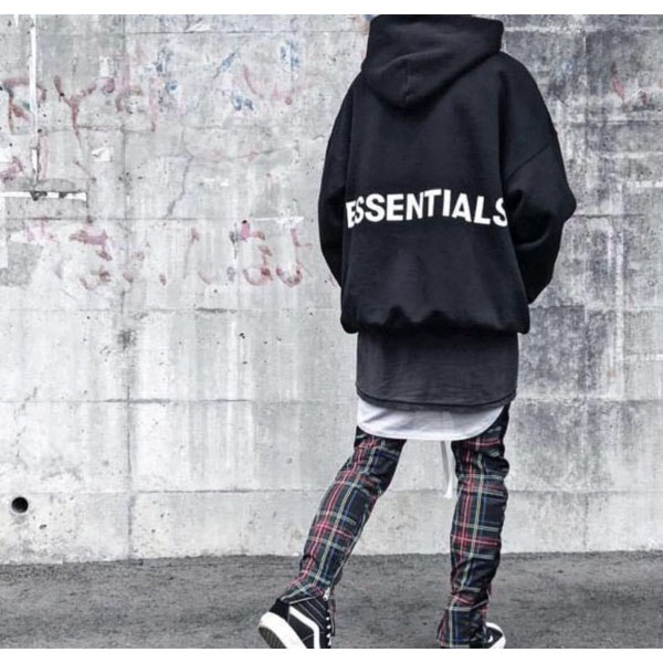 fog essentials タグ 偽物 エッセンシャルズ パーカー フィアオブゴッド 入手困難！Fear of God Graphic Pullover Hoodie