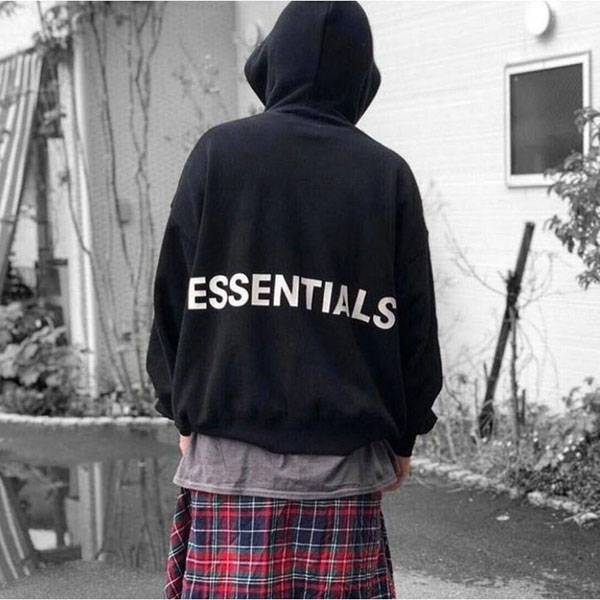 fog essentials タグ 偽物 エッセンシャルズ パーカー フィアオブゴッド 入手困難！Fear of God Graphic Pullover Hoodie