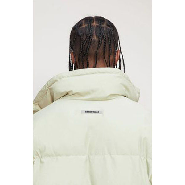 フィアオブゴッド 偽物エッセンシャルズ【FEAR OF GOD】Essentials Puffer Jacket ダウンジャケット