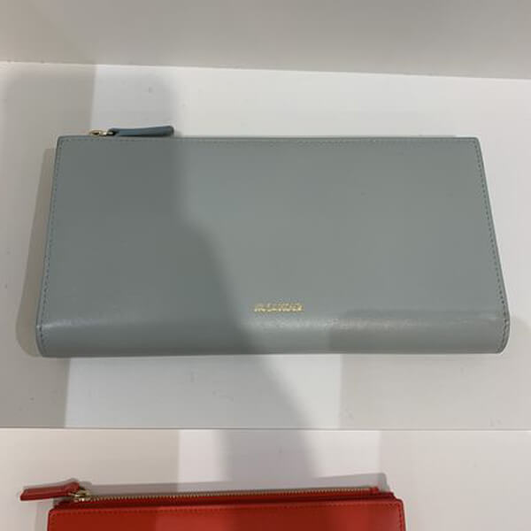 ジルサンダー 財布 偽物【JIL SANDER】ロゴ入ノート型長財布♡