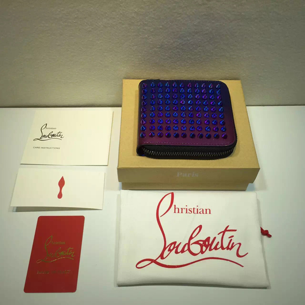 2015SSセレブ モデル愛用クリスチャン ルブタンコピー Christian Louboutin☆Panettone Spikes Square Wallet Ocean Amazone Patent☆メンズウォレット 財布 3155063M285