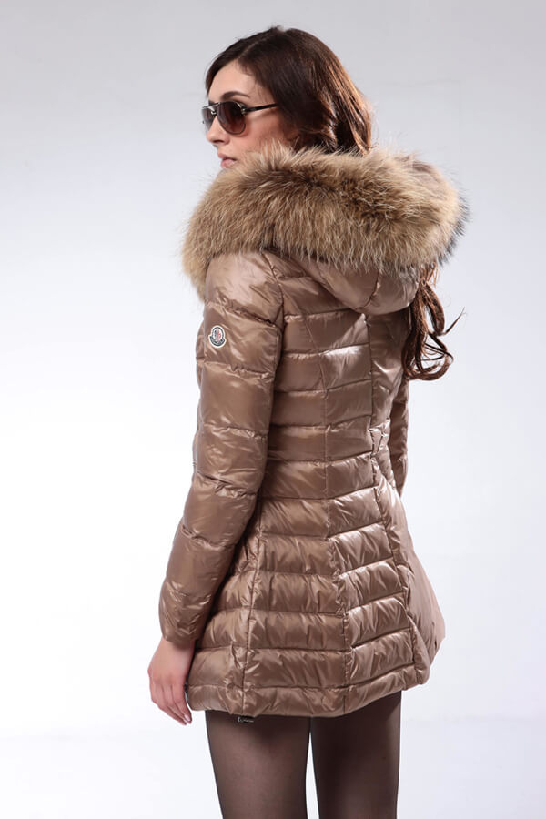 大人気2015冬季新作!!MONCLER(モンクレールスーパーコピー)超軽量レディースダウンジャケット8803